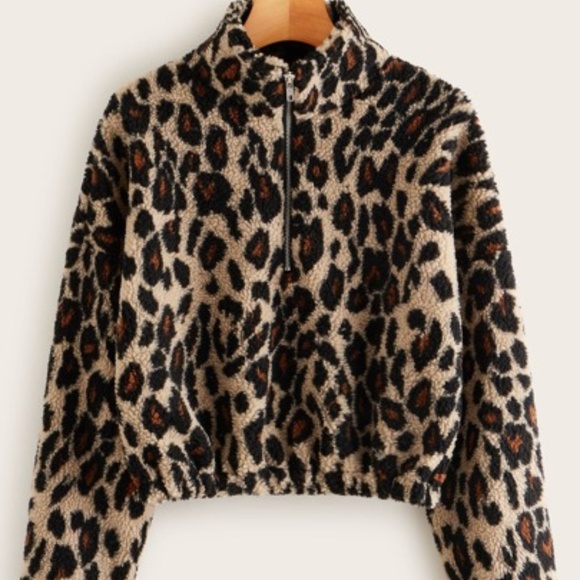 Boutique Tops - Sale! Trendy New Leopard Print Sweatshirt